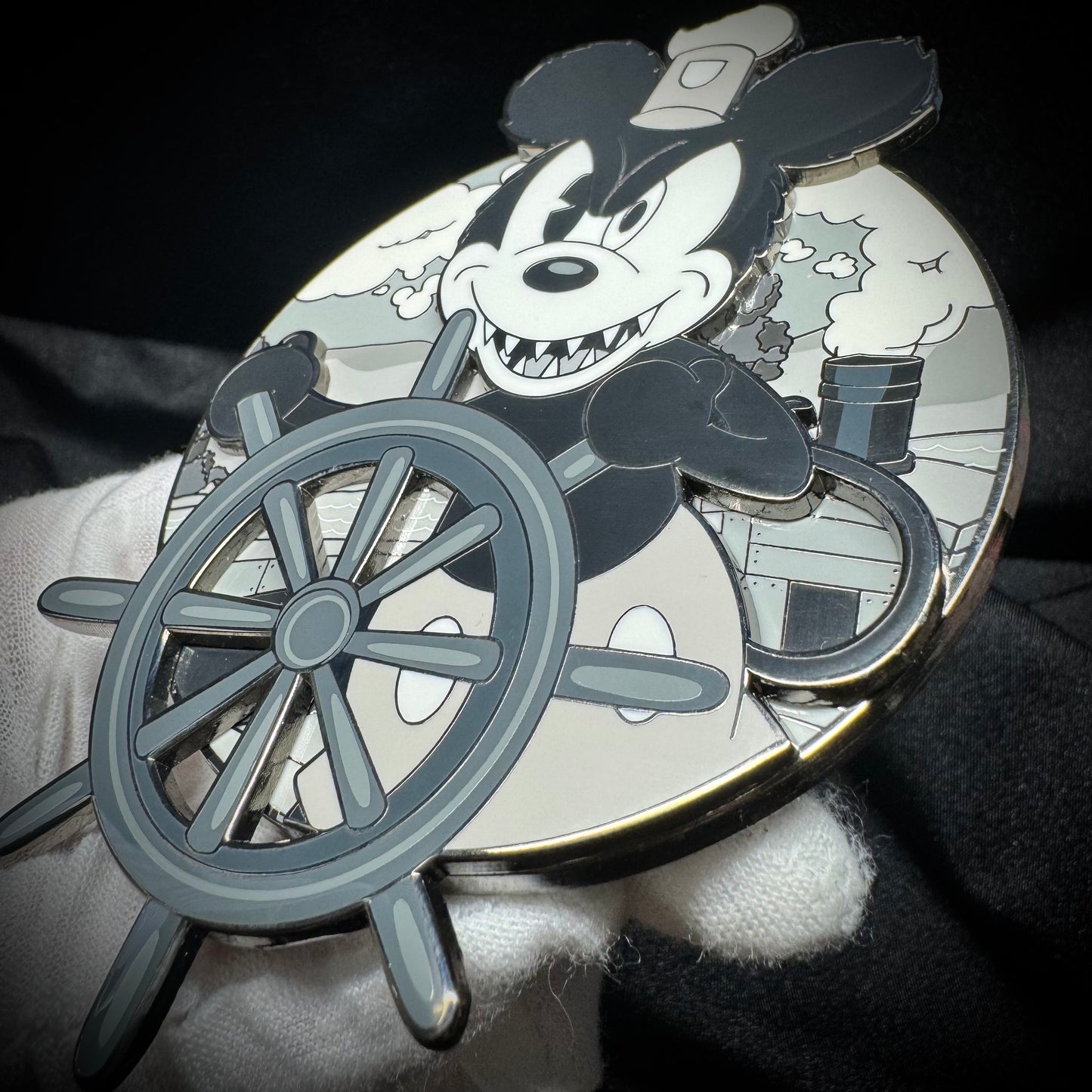 SCARY SW ⚓️ FANTASY LIMITED EDITION PIN