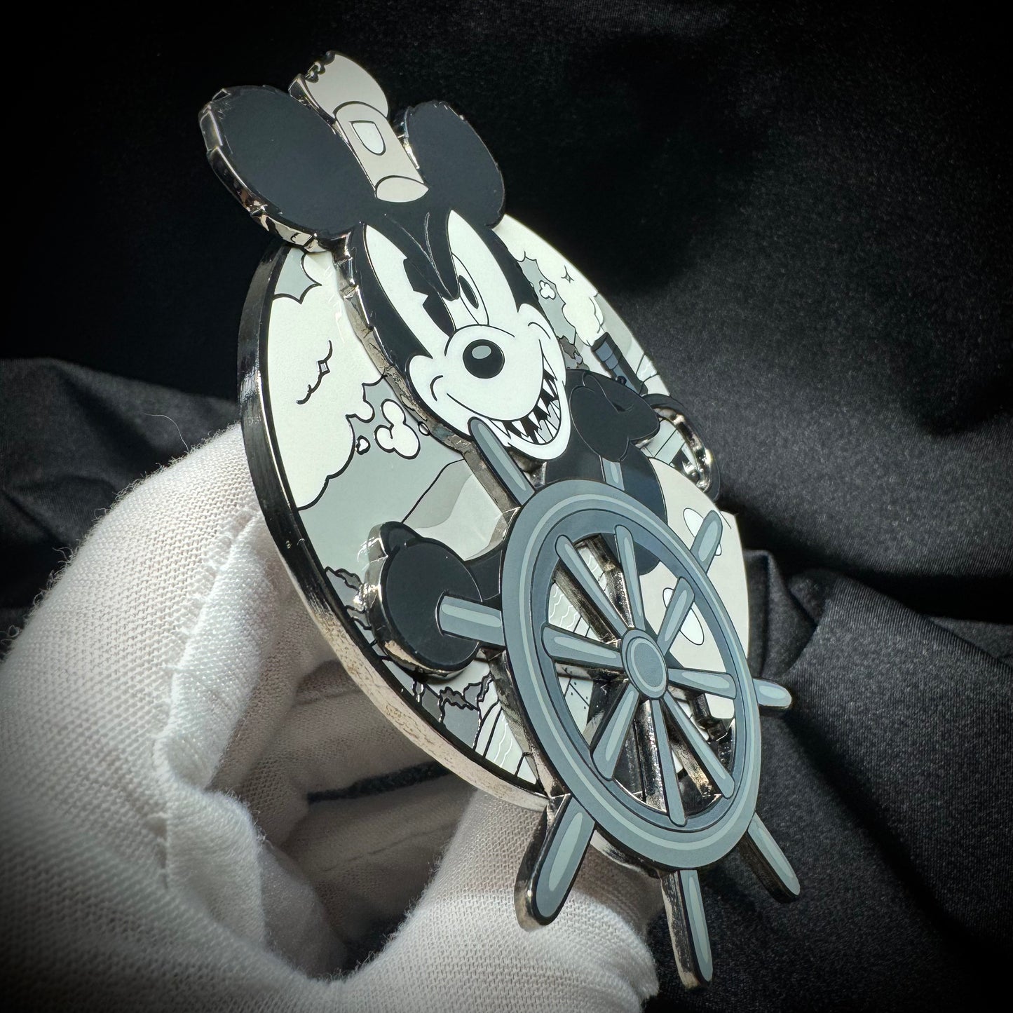 SCARY SW ⚓️ FANTASY LIMITED EDITION PIN