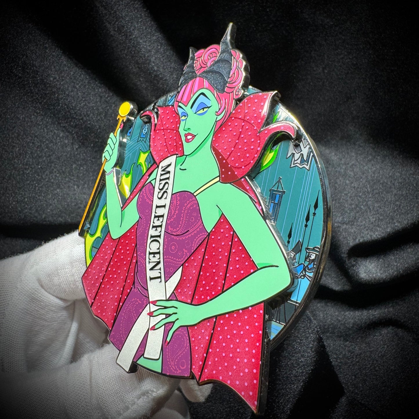 MISS LEFICENT FANTASY LIMITED EDITION PIN