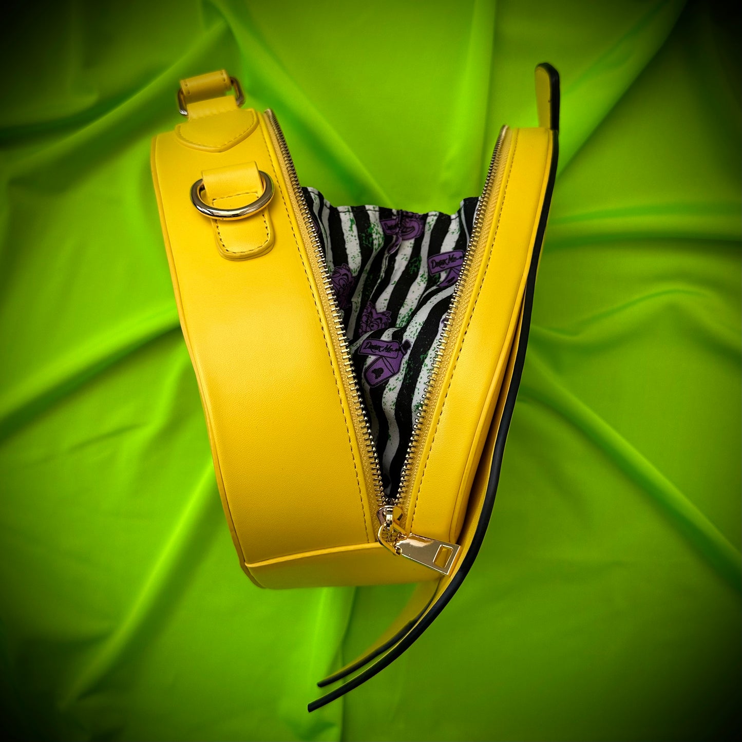 Magically Horrific™ The ALICEJUICE Novelty Purse + Keychain (CORPSE SKIN / YELLOW HAIR)